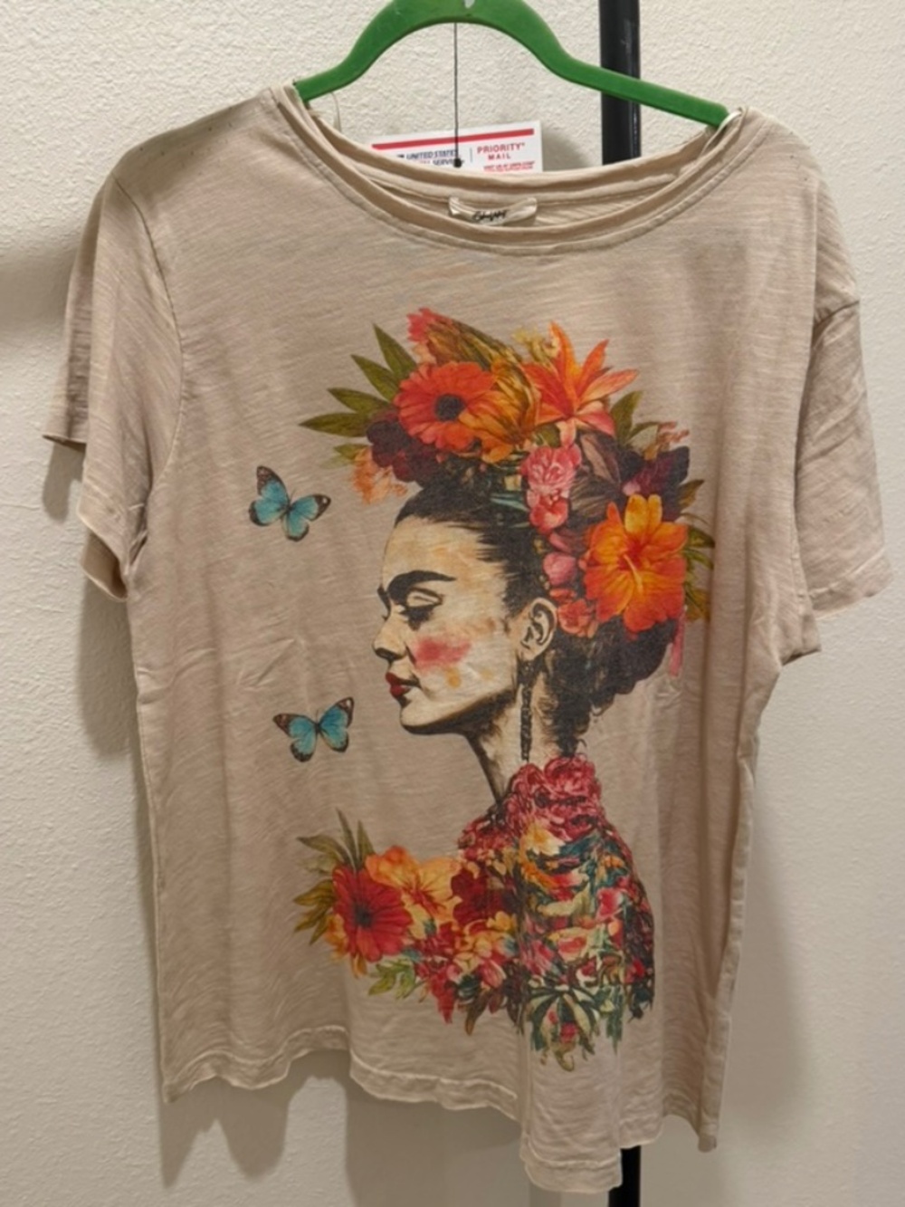 MEDIUM - BLUE VELVET- FRIDDA KAHLO PRINTED Short Sleeve T-SHIRT